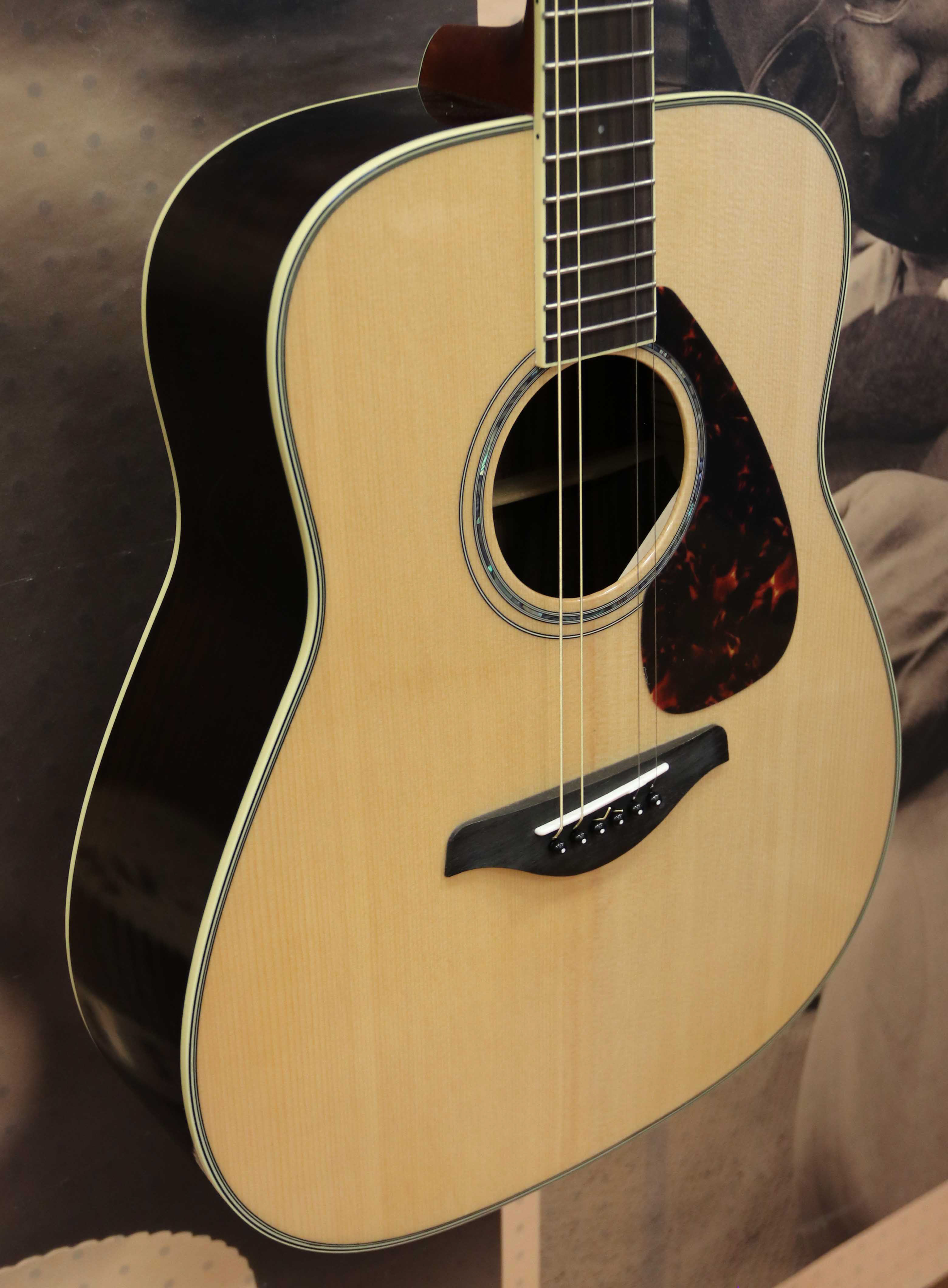 Yamaha Fg Solid Top Folk Acoustic Guitar Natural Ebay