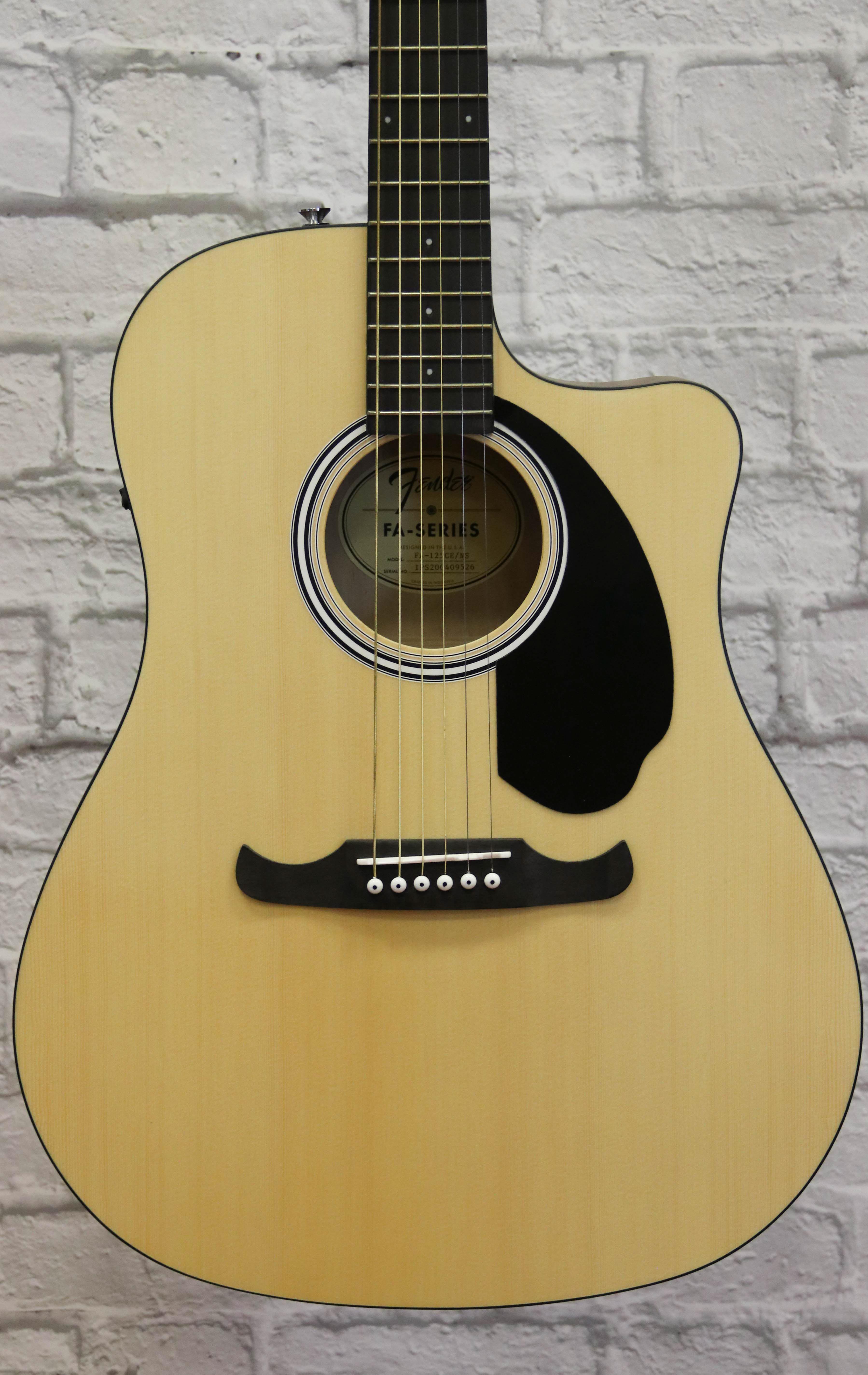 Fender FA-125CE Dreadnought Cutaway Acoustic-Electric Guitar - Natural ...