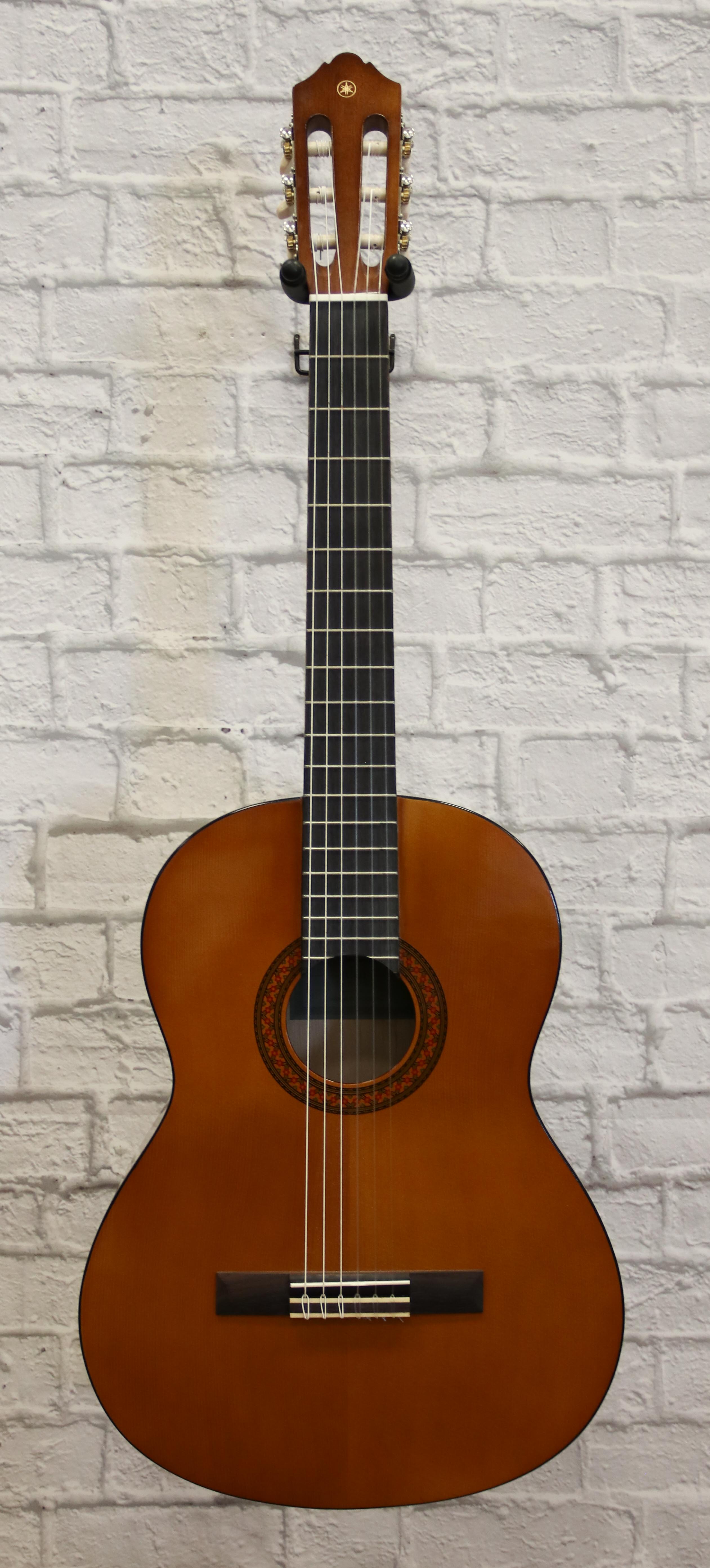 Yamaha C40 Classical Guitar Deep Scratches And Smudges 86792958514 Ebay